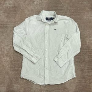 Vineyard vines white button down